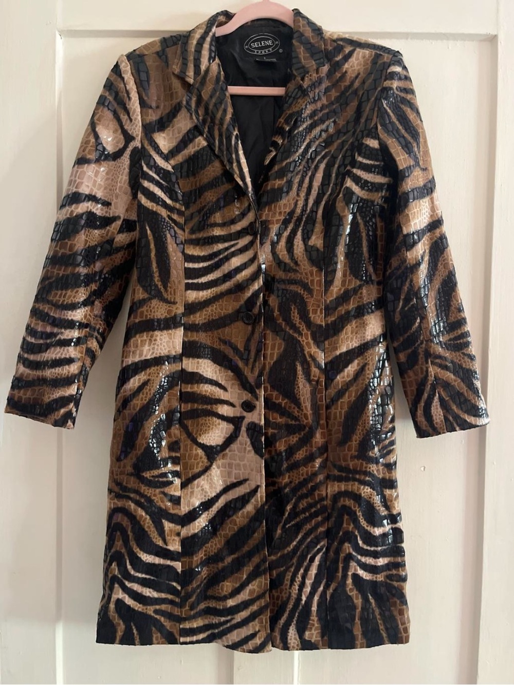 Late 90s/Early Y2K Vintage Tiger Textured Jacket